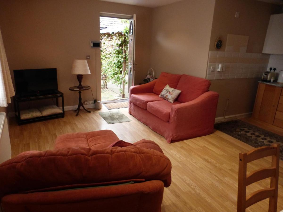 Self-Contained Private Apartment バーネット エクステリア 写真