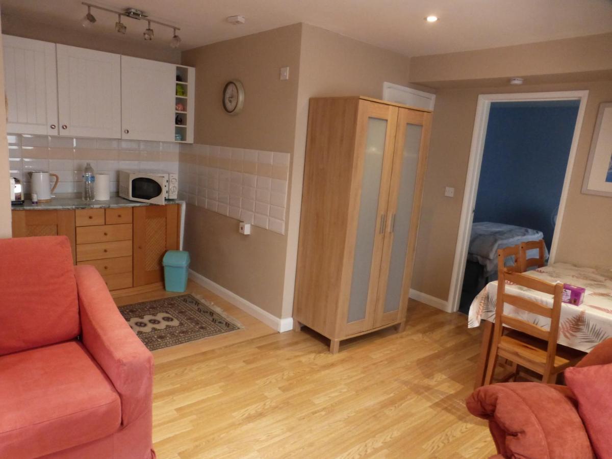 Self-Contained Private Apartment バーネット エクステリア 写真